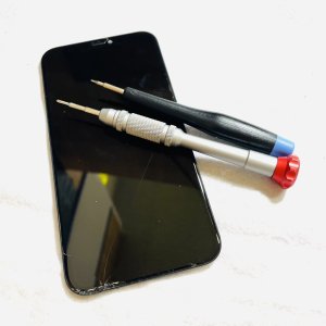 iPhone11 液晶交換