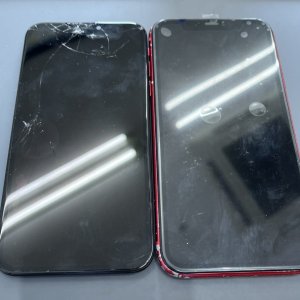 iPhone11 フロントパネル交換