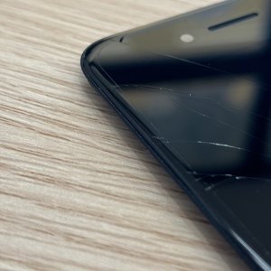 iPhoneSE2 フロントパネル交換