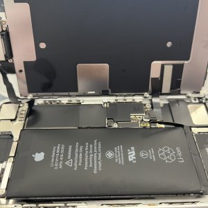 iPhone8 バッテリー交換