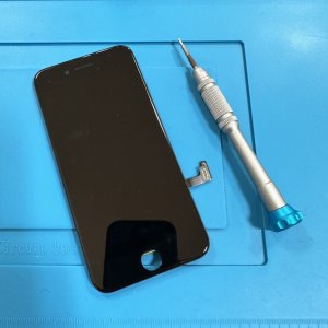 iPhoneSE3 パネル交換