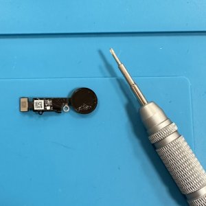 iPhone8Plus ホームボタン交換