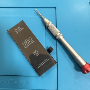 iPhoneSE バッテリー交換