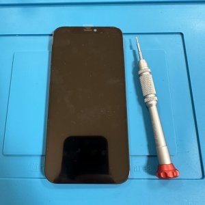 iPhone12 パネル交換