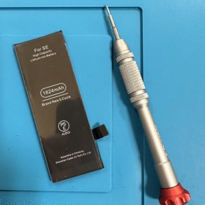 iPhoneSE バッテリー交換