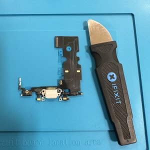 iPhone8 ライトニング交換