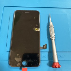 iPhoneSE3 パネル交換