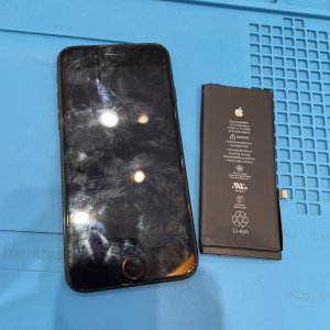 iPhone8 バッテリー交換