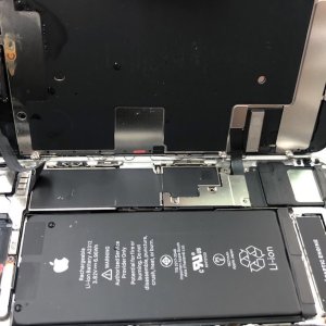 iPhone8 水没修理