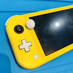 switch Lite スティック修理