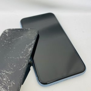 iPhoneXR 液晶交換修理