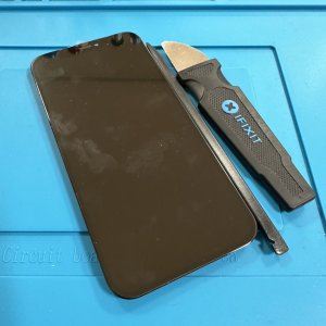 iPhone12 パネル交換