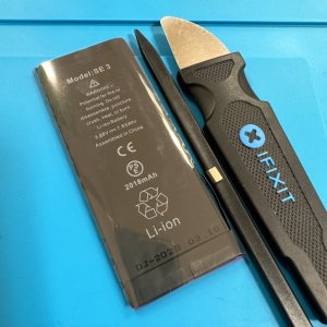 iPhoneSE3 バッテリー交換