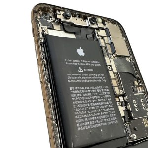 iPhoneXS Max バッテリー交換