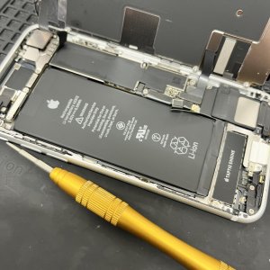 iPhoneSE2 バッテリー交換