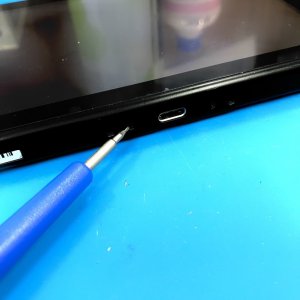 Nintendo Switch ドッグコネクター修理