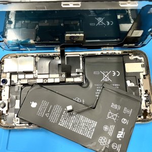 iPhoneXS バッテリー交換
