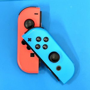 ニンテンドースイッチ　ジョイコン修理