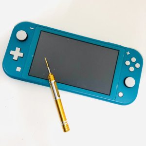 NintendoSwitchLite 液晶パネル交換修理