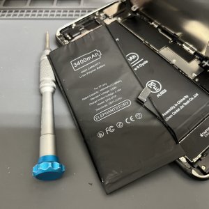 iPhone7+ バッテリー交換