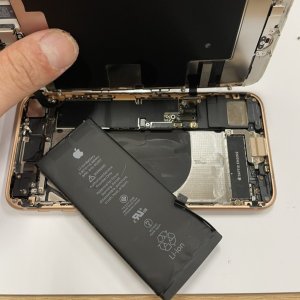 iPhone8バッテリー交換