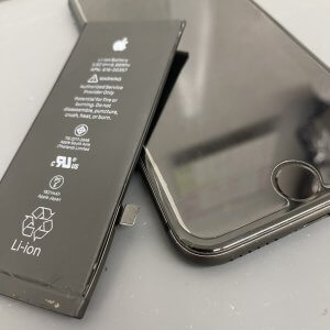 iPhone8 バッテリー交換