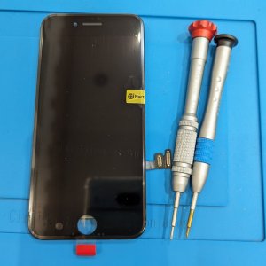 iPhoneSE3(アイフォン)フロントパネル交換修理