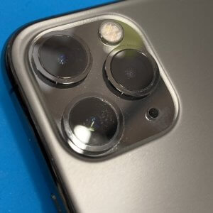 iPhone11Pro アウトカメラ交換