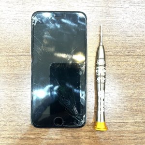 iPhoneSE2修理 電源コネクター&バッテリー交換