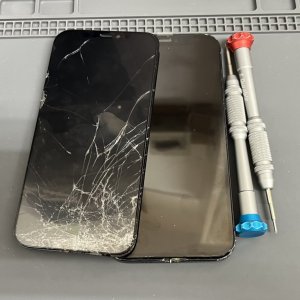 iPhone12 液晶交換