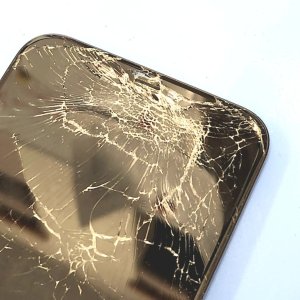 【iPhone11 ガラス交換】作業時間は20分!!