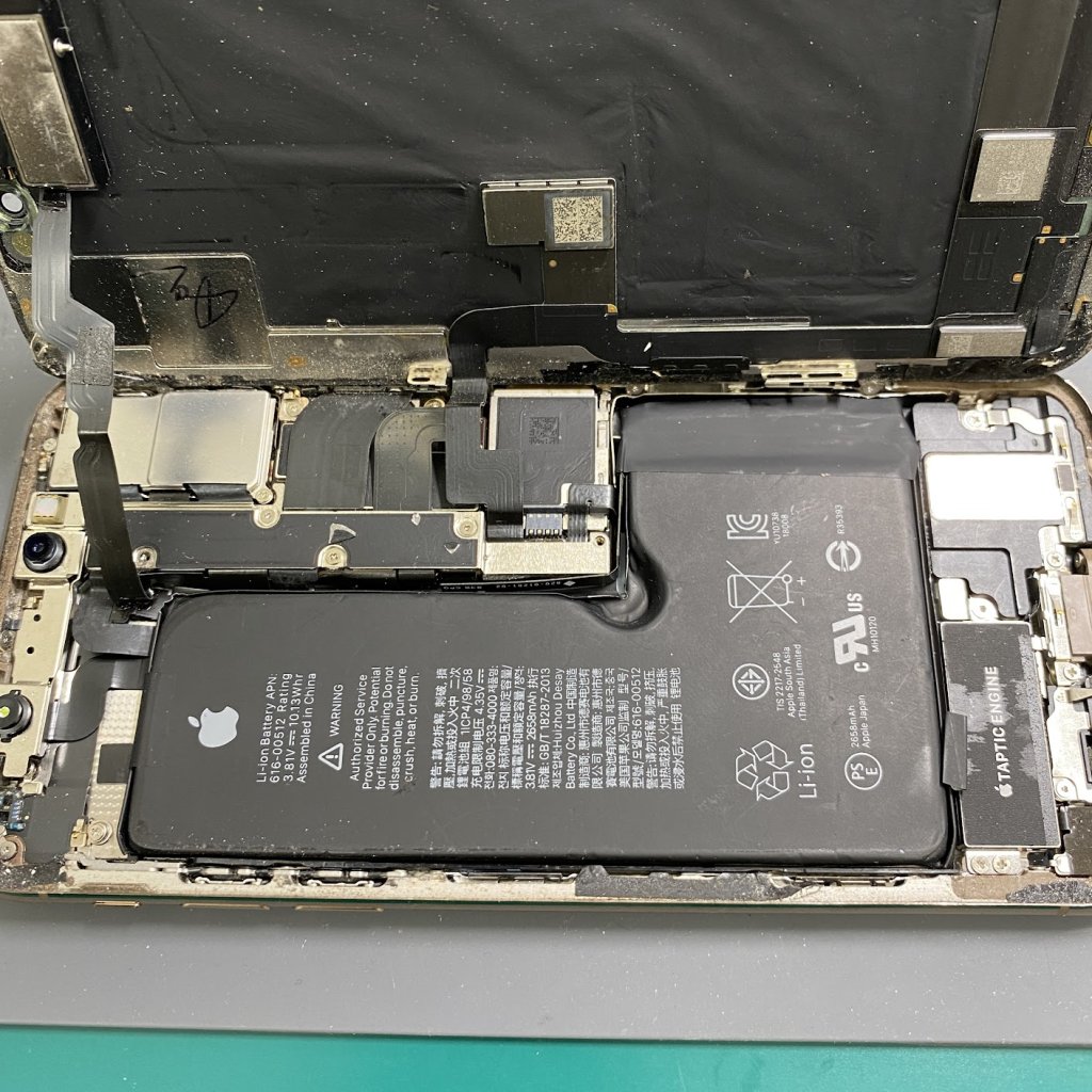 iPhoneXS バッテリー交換