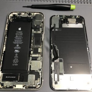 iPhone11　落下タッチ操作不能　液晶交換