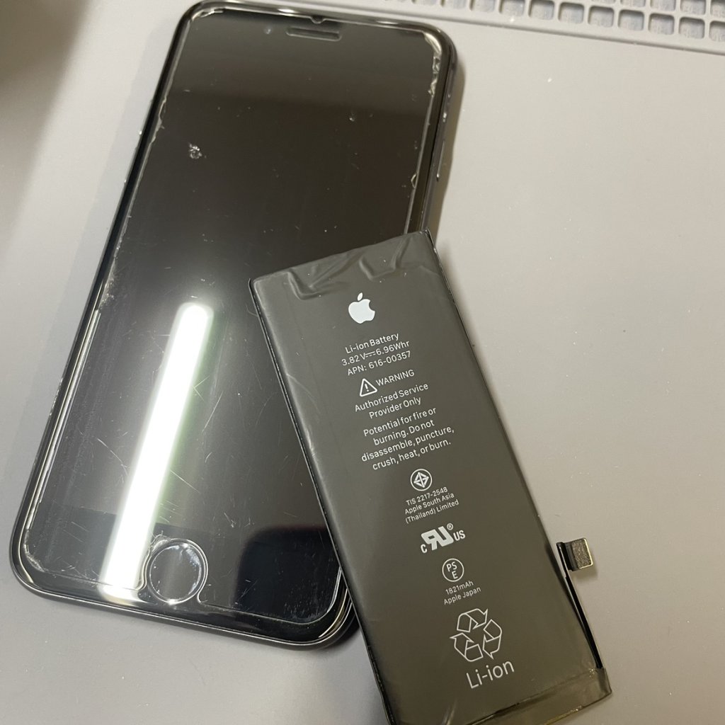 iPhone8 バッテリー交換