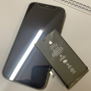 iPhone12 バッテリー交換