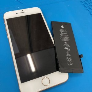iPhone8 バッテリー交換修理