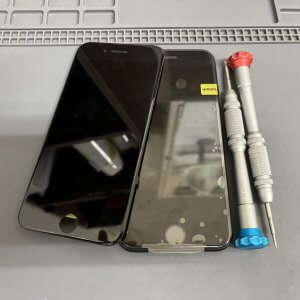 iPhoneSE3 液晶交換