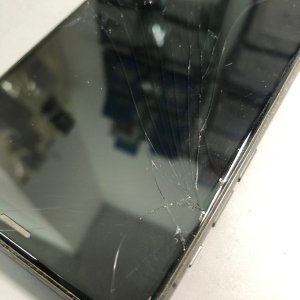 iPhoneX　落下画面破損　液晶交換