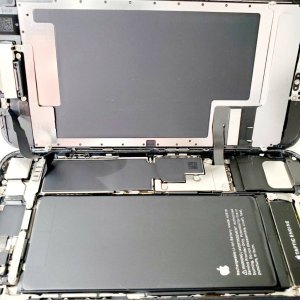 iPhoneSE3 バッテリー交換