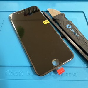 iPhoneSE3 パネル交換