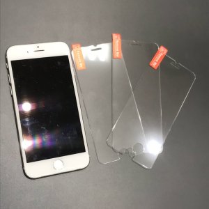iPhone7 強化ガラス貼付け
