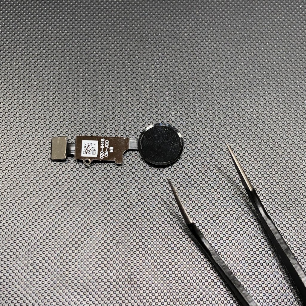 iPhone8 ホームボタン交換