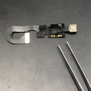 iPhone8 近接センサー交換