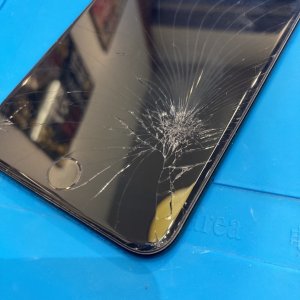iPhone7Plus フロントパネルパネル交換