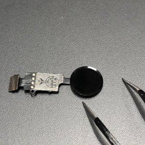 iPhone8 ホームボタン修理