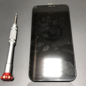 iPhone11 フロントパネル交換