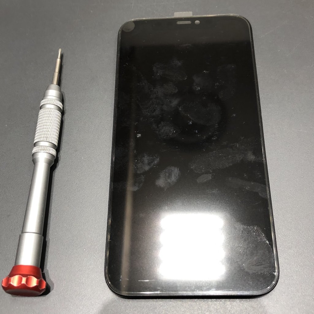 iPhone11 フロントパネル交換