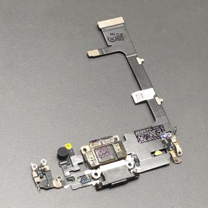 iPhone11ProMax ライトニング交換