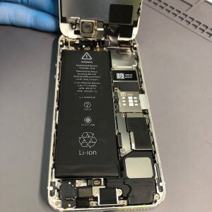 iPhone5s バッテリー交換
