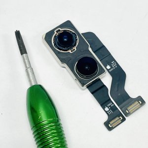 iPhone11 アウトカメラ交換修理